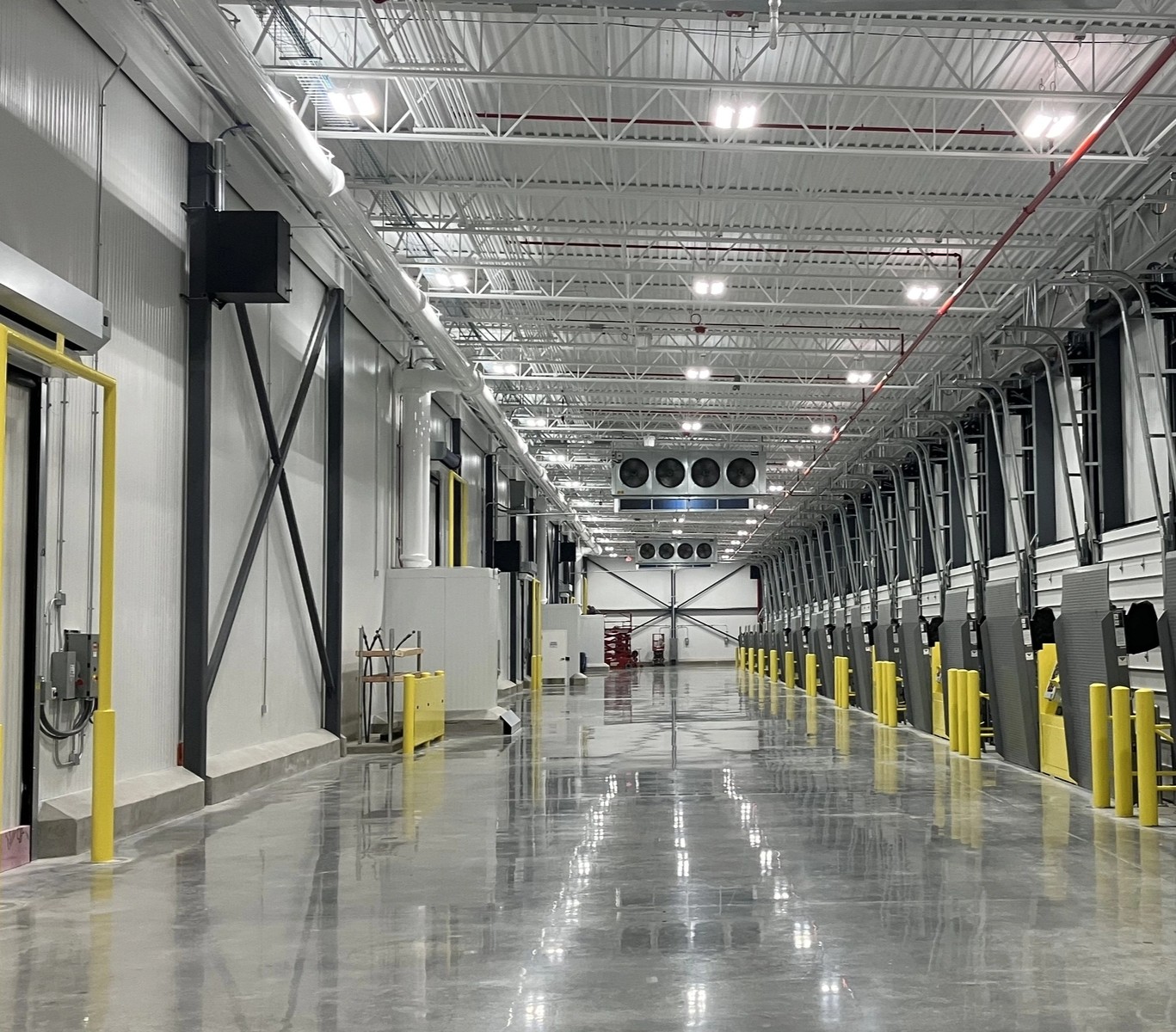 Cold Chain Distribution Center Food Logistics Refrigerated Storage Frozen Goods Multi Temperature Steel Warehouse