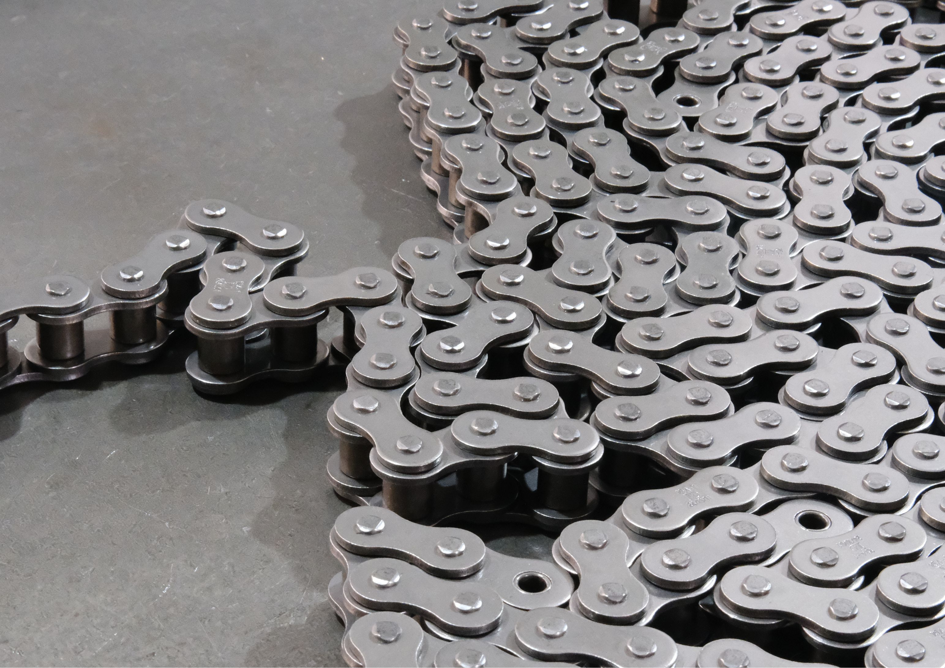 Factory Customization 12A-1 Chains Conveyor Chain Roller Chain Suitable For Major Brand Agricultural Machinery Products