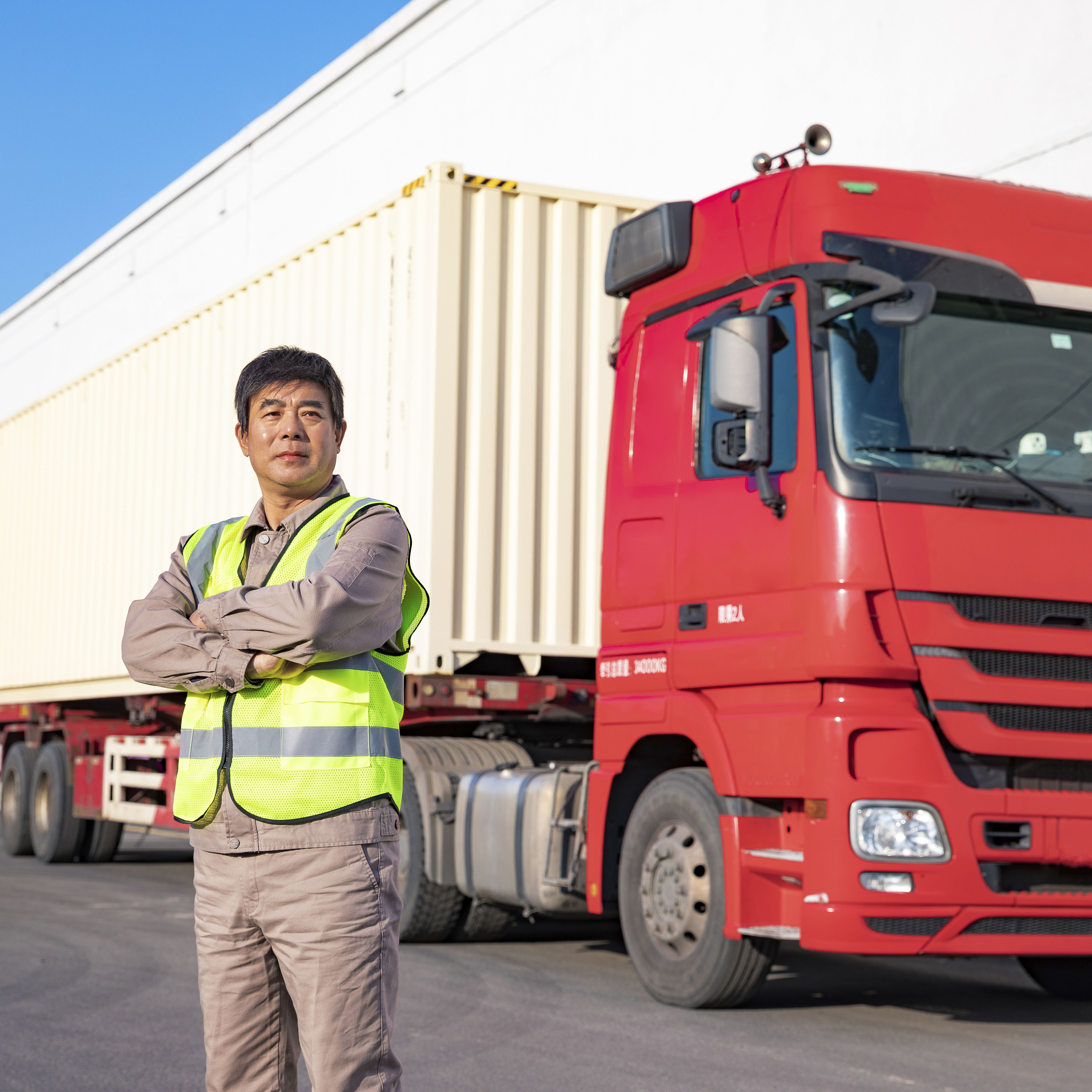 International Trucking+Express Door Door China Freight Forwarder DDP Professional Agent Dangerous Goods Handling Cheap Rates